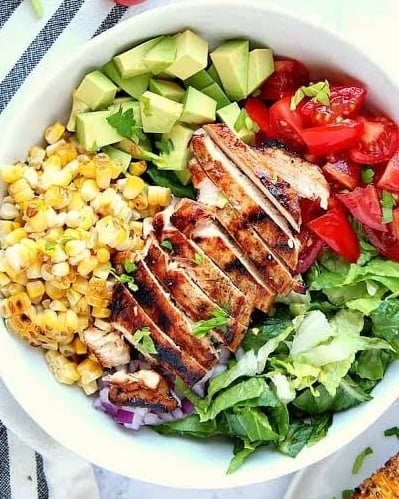 Ensalada con pollo a la parrilla KOSHER